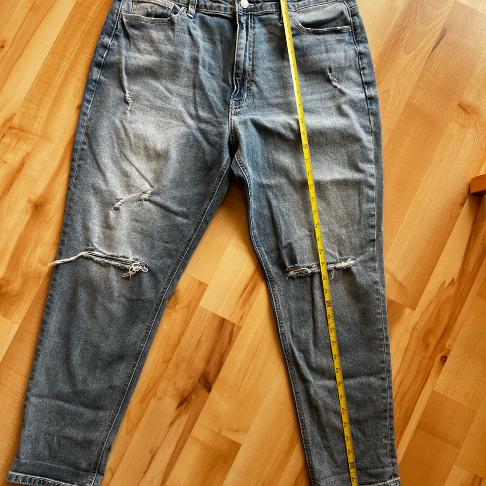 Women’s Vervet Distressed Blue Jeans - Classic Casual Style